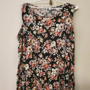 Elle cut out shoulders long sleeve top